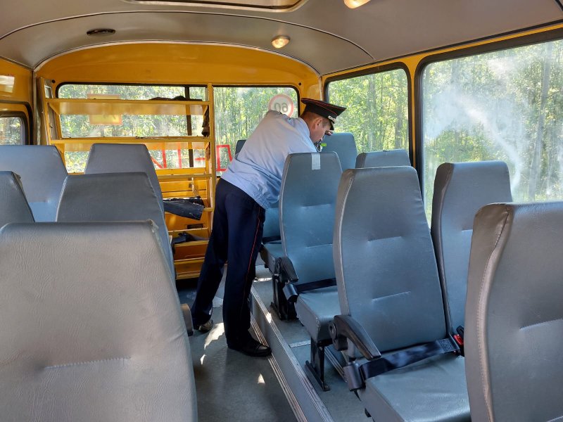 Сотрудники Госавтоинспекции Сосногорска проверили готовность школьных автобусов к новому учебному году